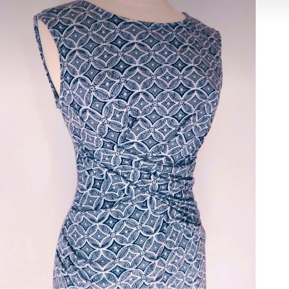 KUT FROM THE KLOTH Mollee Navy/Ivory Knit Dress Size 4